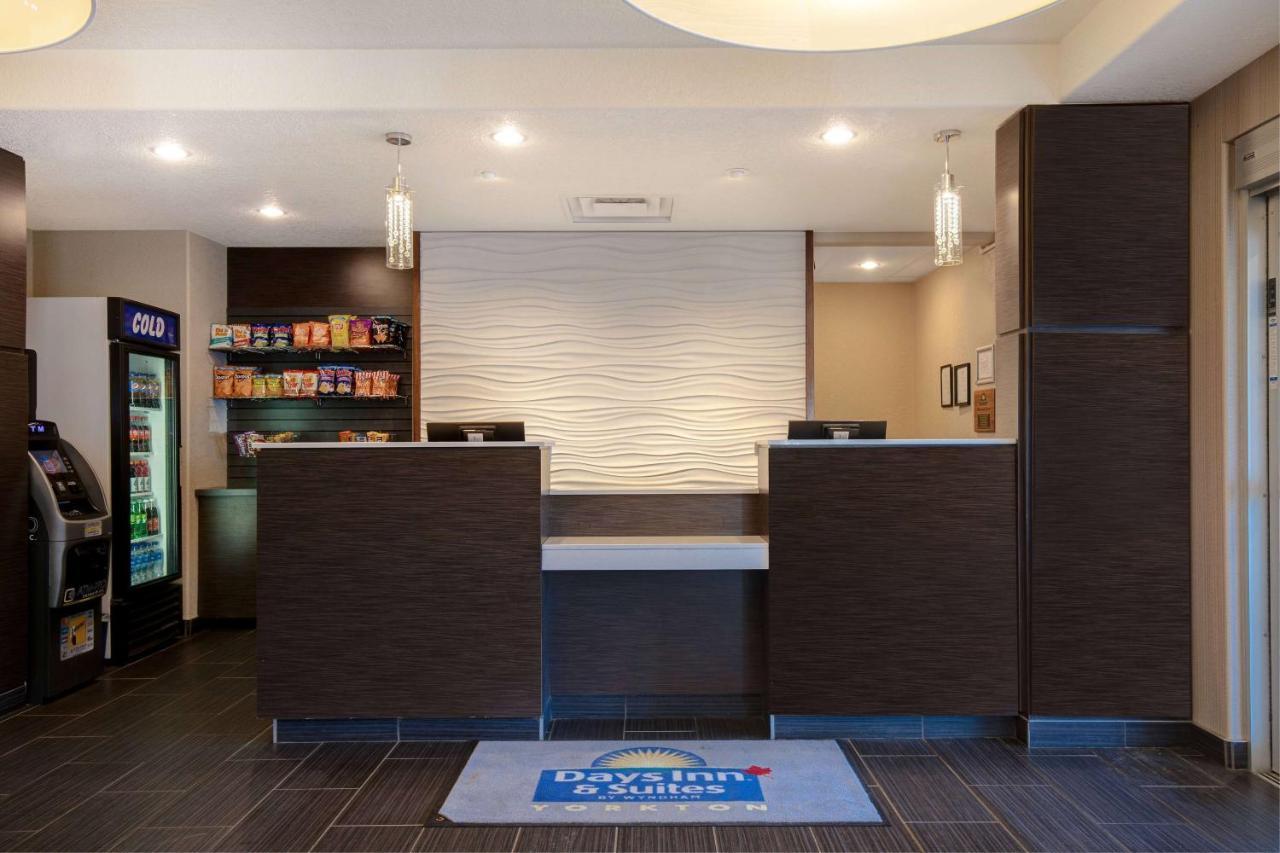 Days Inn & Suites By Wyndham Yorkton Ngoại thất bức ảnh