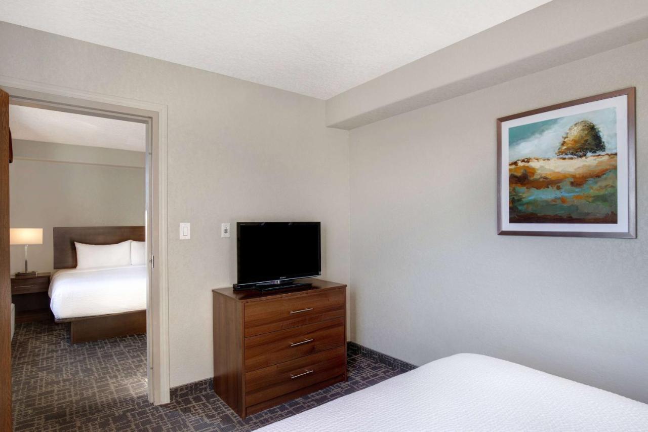 Days Inn & Suites By Wyndham Yorkton Ngoại thất bức ảnh