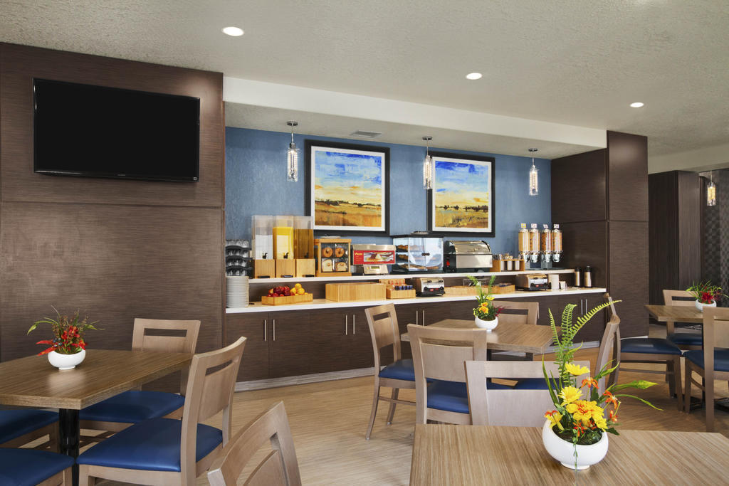 Days Inn & Suites By Wyndham Yorkton Ngoại thất bức ảnh