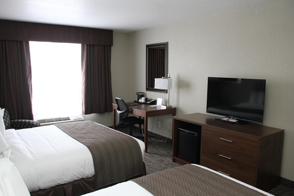 Days Inn & Suites By Wyndham Yorkton Ngoại thất bức ảnh